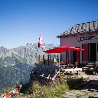 Chez le pâtissier derrière la Mer de glace