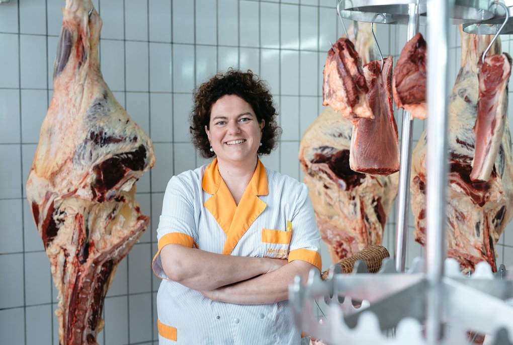 Girls Butcher Table Cannibals